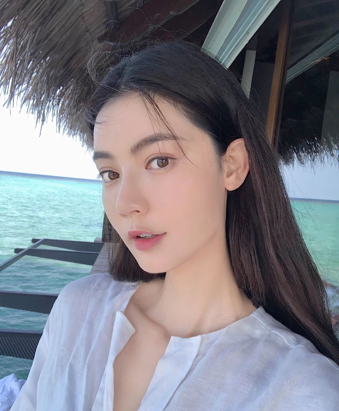 最好用的美白保湿防晒霜 (什么防晒霜美白不油腻很好用)