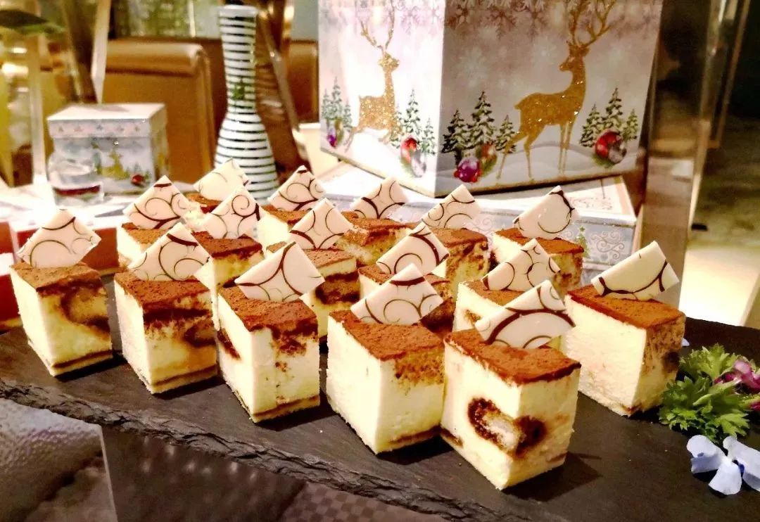 这家海鲜自助餐厅性价比超高,这家海鲜自助吃得太过瘾