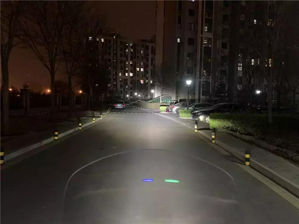 鍜宻rmax300鍚岀骇鐨勮溅,srmax300楠戣鎰熷彈