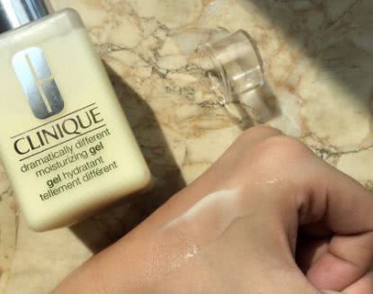 倩碧卓越清爽啫喱和黄油的区别,倩碧无油版和透明黄油测评