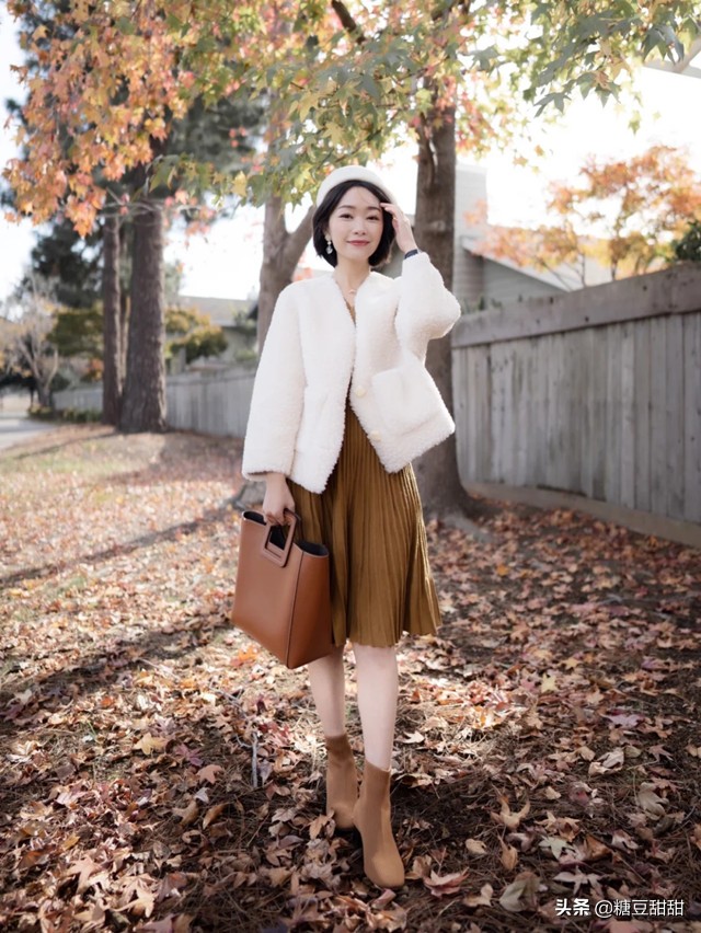 羊羔毛好看吗,羊羔毛怎么搭配最好看