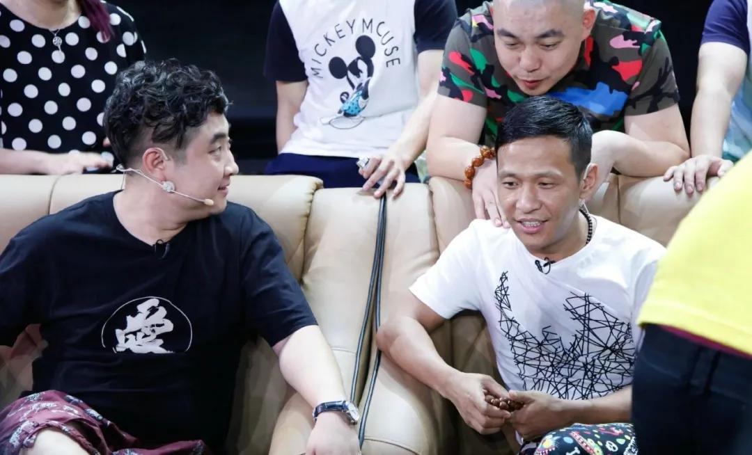 沈腾小时候最新视频,沈腾小时候照片