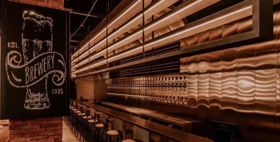 *疆新**90后空间设计师,跨行追求梦想,把老乌鲁木齐搬进商场