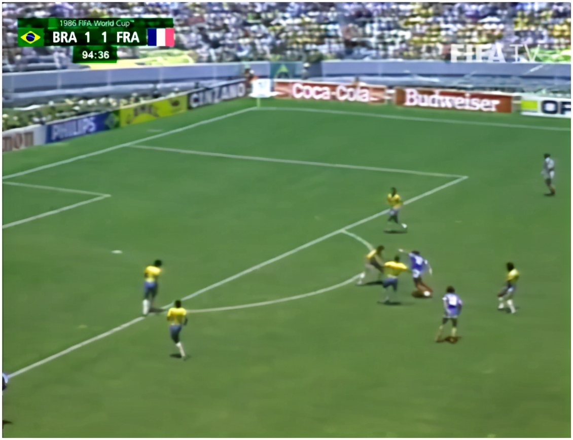 2006世界杯法国vs巴西经典图片,1986法国巴西