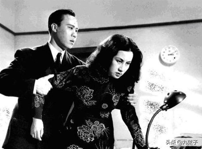 她是一代妖姬,抢了川岛芳子的情人,为爱奋不顾身嫁小26岁影迷