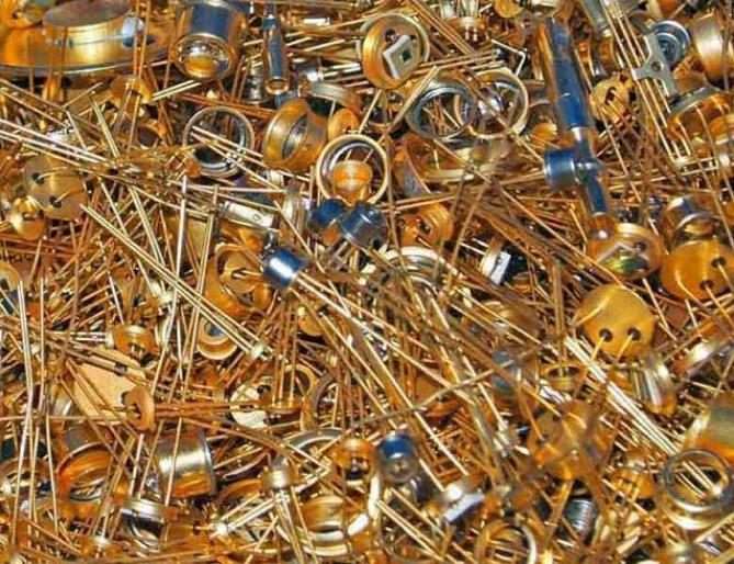 一吨废手机可以提炼多少黄金,自己用废旧手机提炼黄金