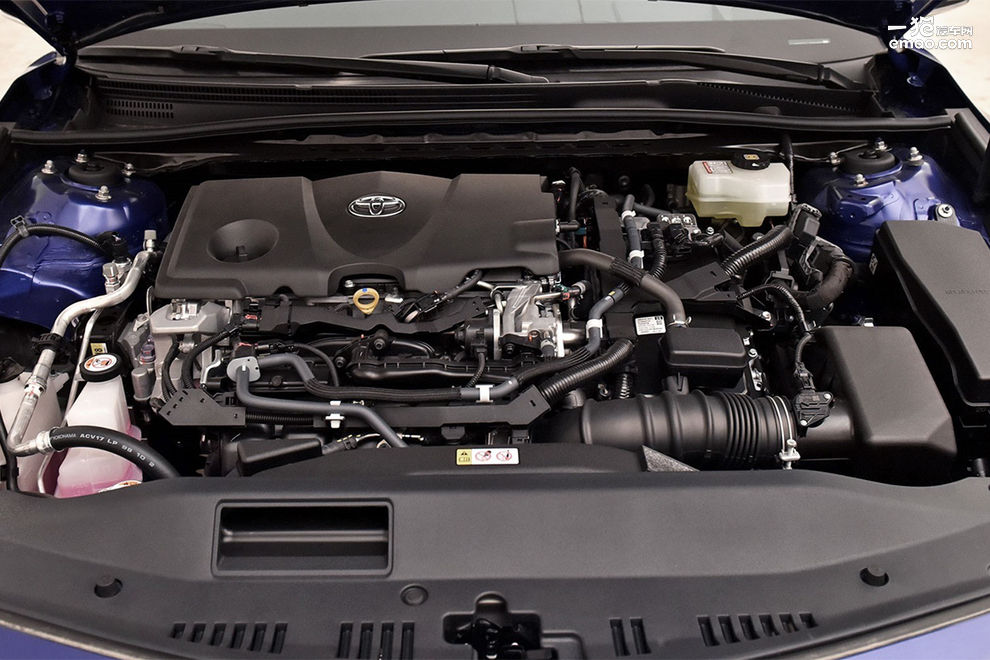 家用b级轿车凯美瑞雅阁天籁迈腾,雅阁2022款幻夜尊贵和凯美瑞2.5g