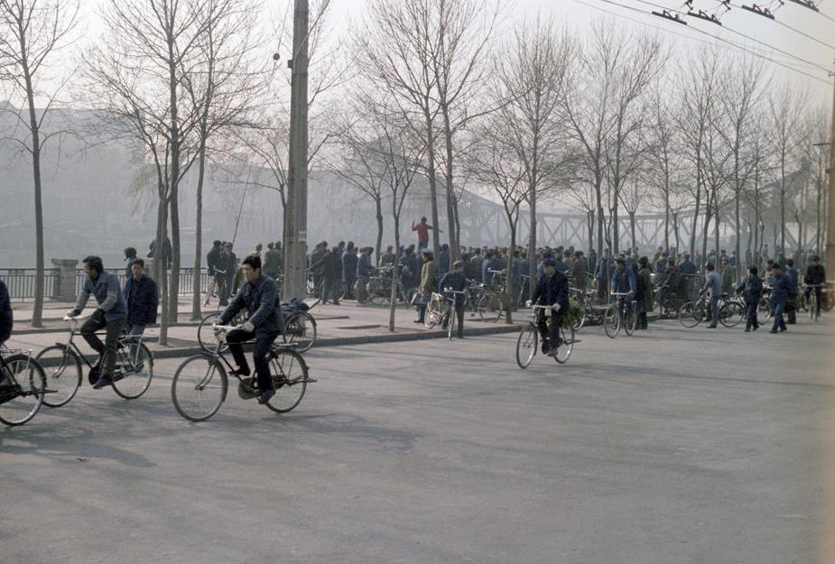 80年代北京友谊商店里的商品,80年代商店买东西