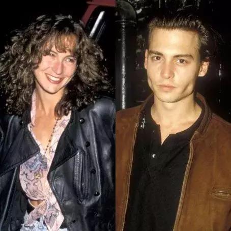 都是鹰钩鼻大美女，都爱过同一些男人，她俩的路怎么就不一样呢？