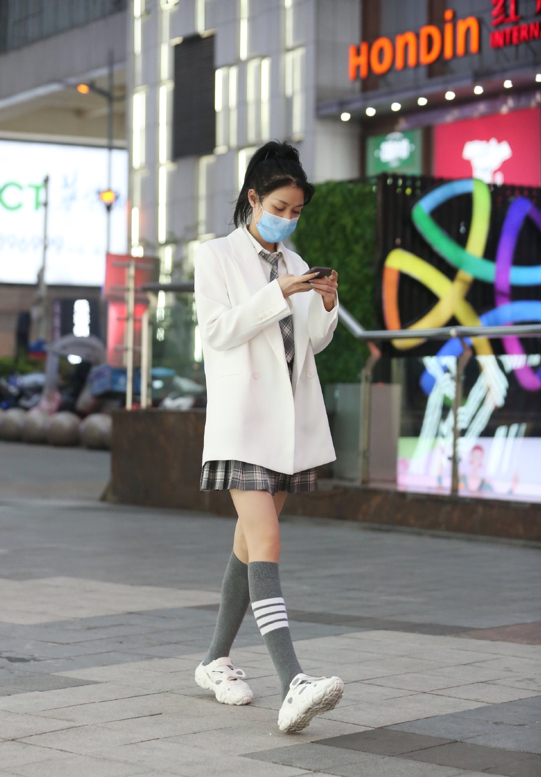 拥有了你就是拥有全世界,拥有了你就拥有了全世界下一句