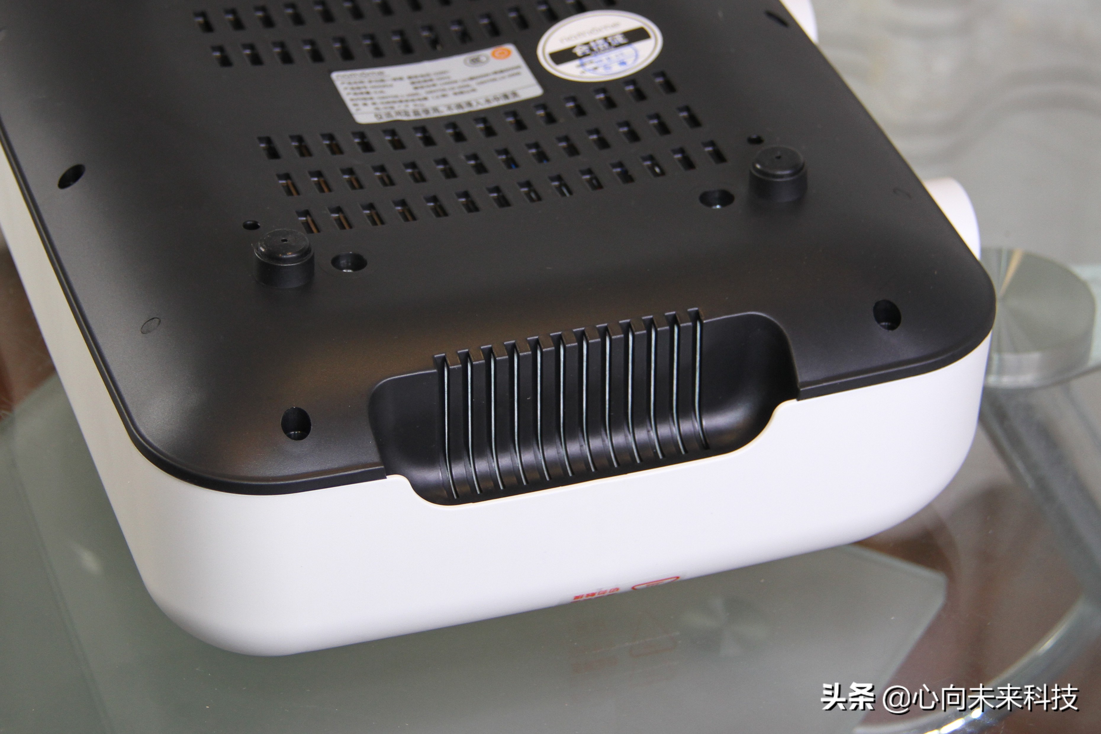 外观超萌的涮烤一体小神器——北欧欧慕多功能一体锅