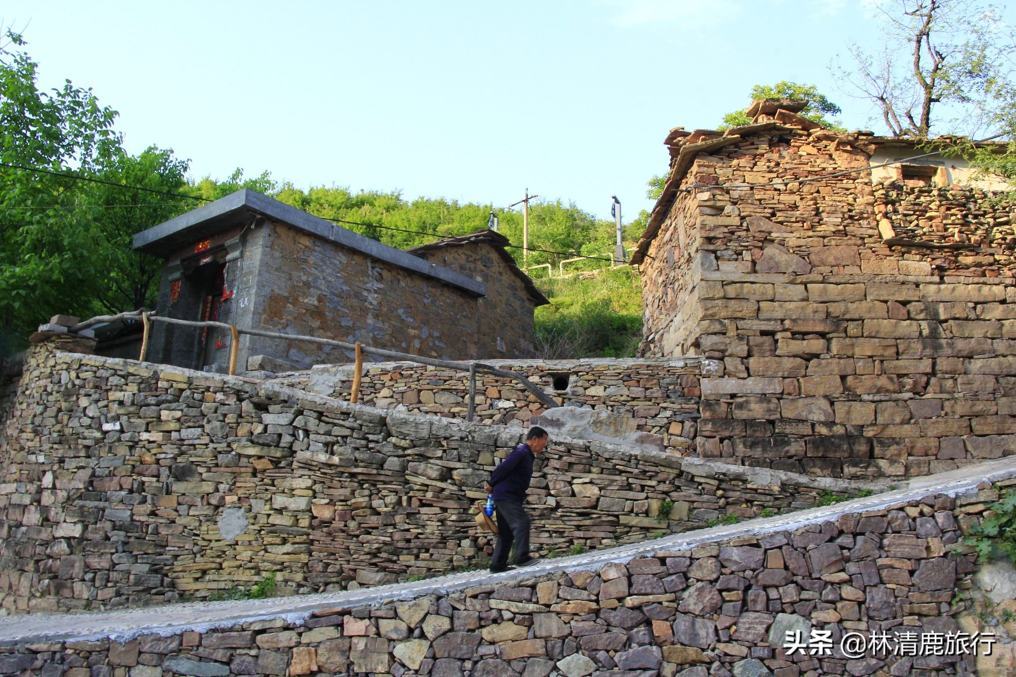 一个被遗忘的石头村,石头村一个被遗忘的古朴村落