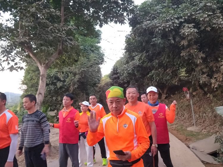 魅力深马，微马同行！六约微马助力深圳国际马拉松