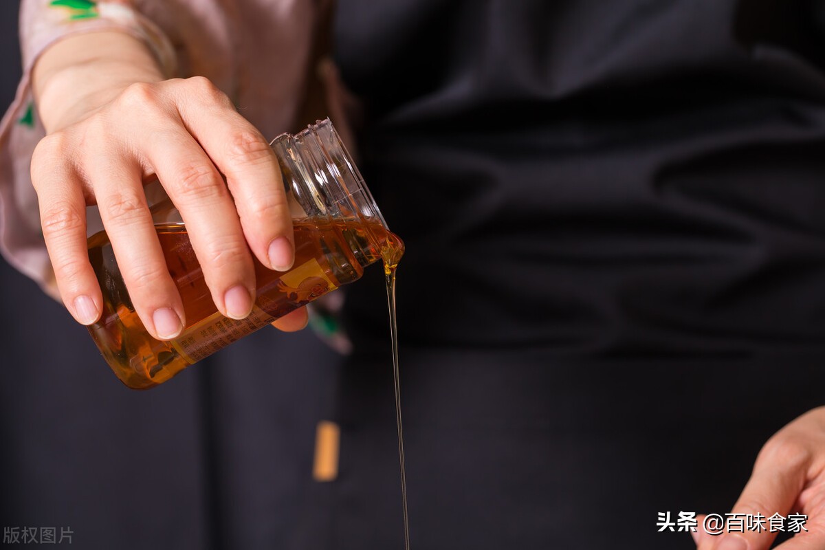 做月饼转化糖浆枧水做法,制作月饼转化糖浆有糖吗