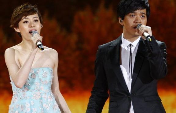 王菲孙俪演唱会唱歌,王菲孙俪同台演唱