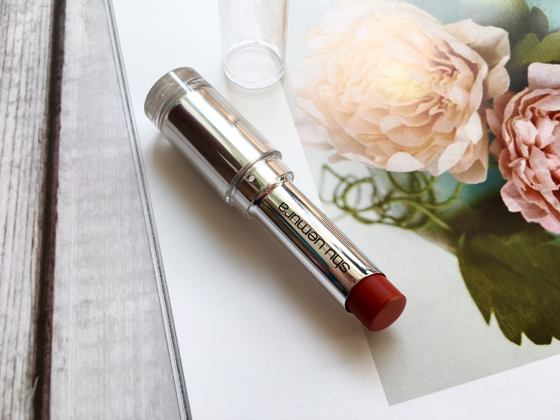 植村秀正品唇膏黑金,植村秀绢感唇膏推荐