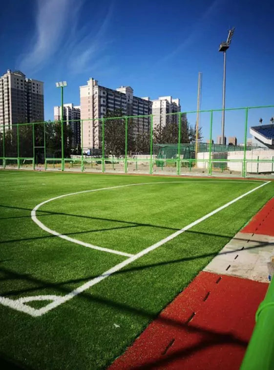 【FENG闻】想去踢球吗？这儿新建了8块笼式足球场！