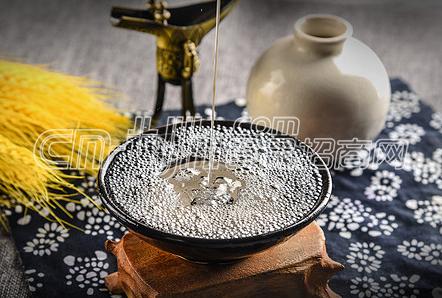 投资小回报高的创业项目，白水杜康酒代理让你创造财富之路