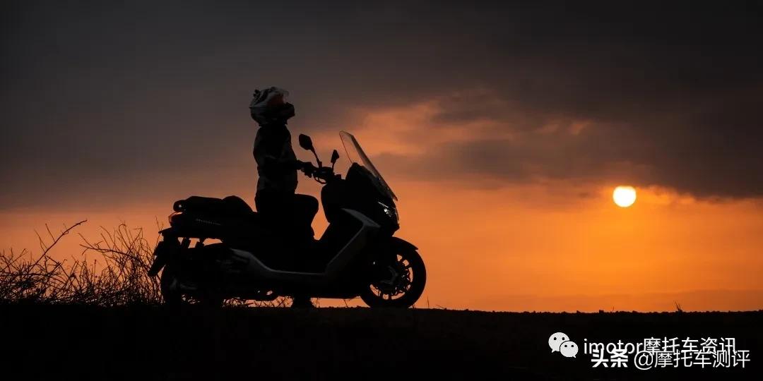 豪华大踏板车250到300摩托车推荐,休旅大踏板