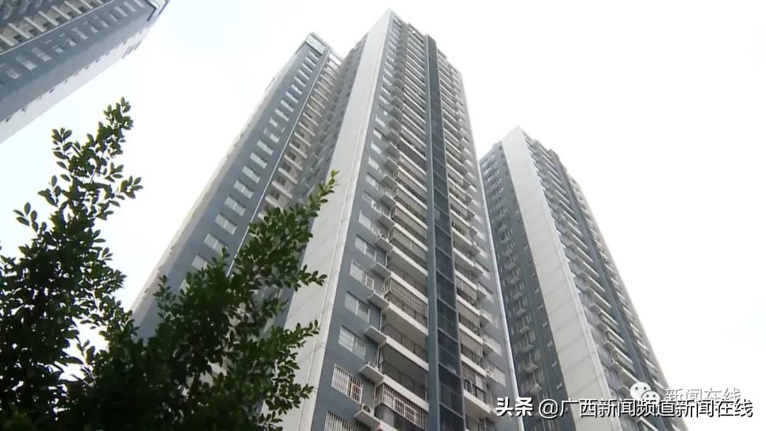 南宁一套房被改成9房9卫,南宁一小区群租房