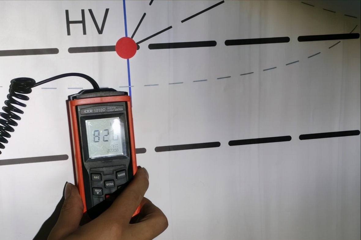 别克英朗led大灯更换视频,2018款别克英朗大灯是led
