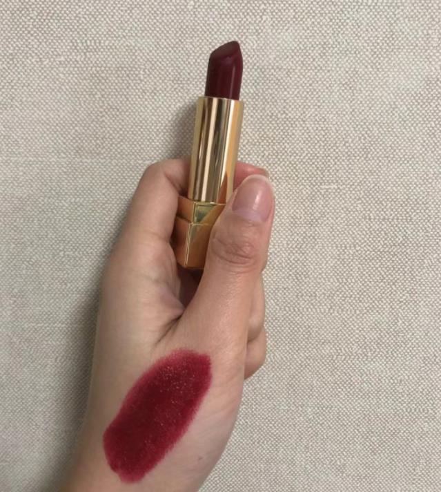 高颜值口红豆沙色,高颜值显白滋润口红