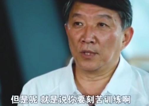 宫鲁鸣怎样评价周琦与郭艾伦,宫鲁鸣易建联周琦丁彦雨航