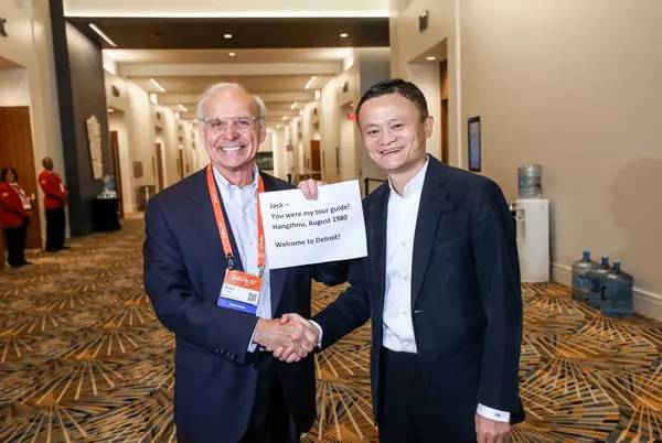 马云谈苏世民完整视频,马云和苏世民谁有钱