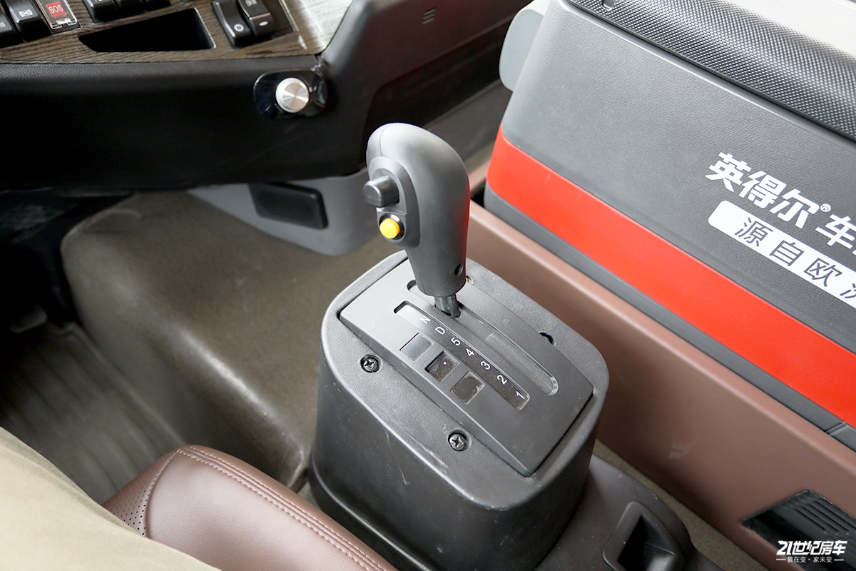 重汽越野房车最新4驱版,顶级进口man四驱越野房车