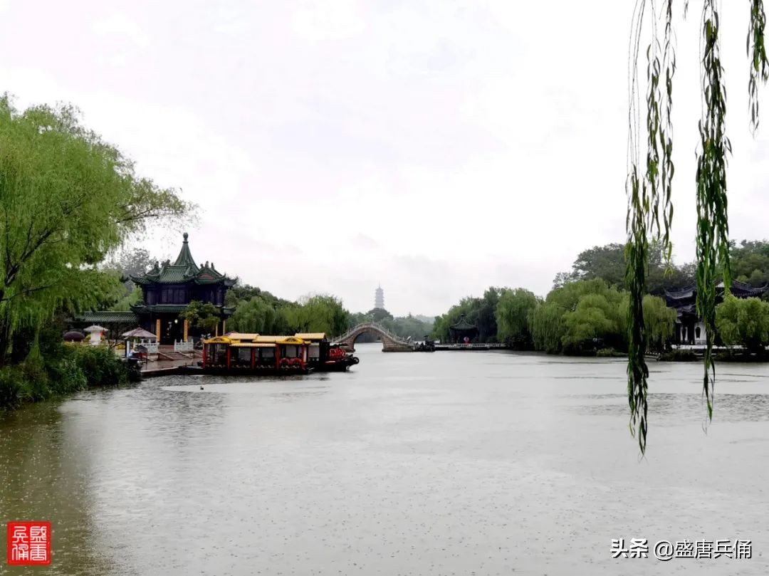 扬州｜垂杨不断接残芜，雁齿红桥俨画图