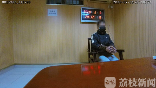 这个锁匠被罚了!警方防疫封的门,他竟去帮人家开锁