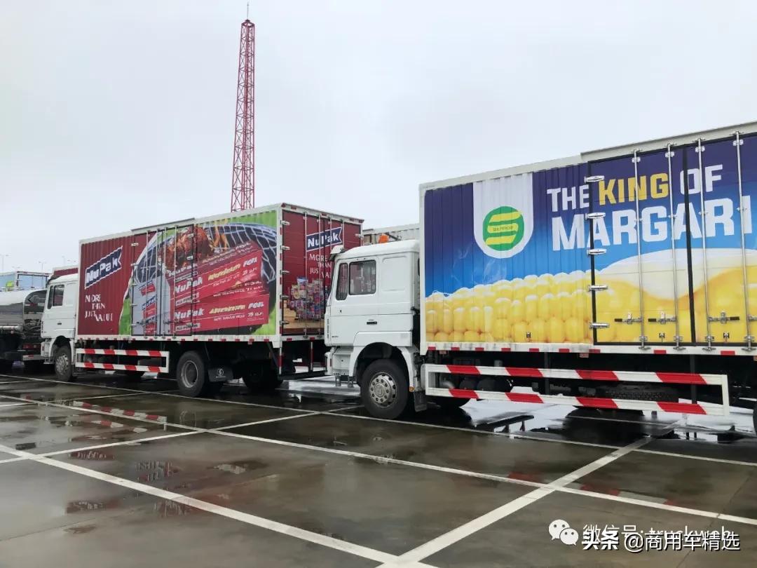 300马力的三轴货车配多大速比,300马力自卸车四桥