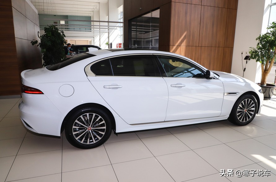 19年捷豹xel对比20年捷豹xel,2024捷豹xel和2023捷豹区别