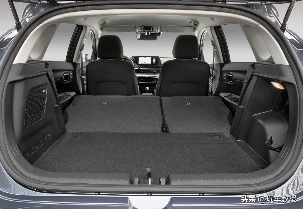 期待已久的平民轿车全新亮相,8年15万公里质保以哪个为底