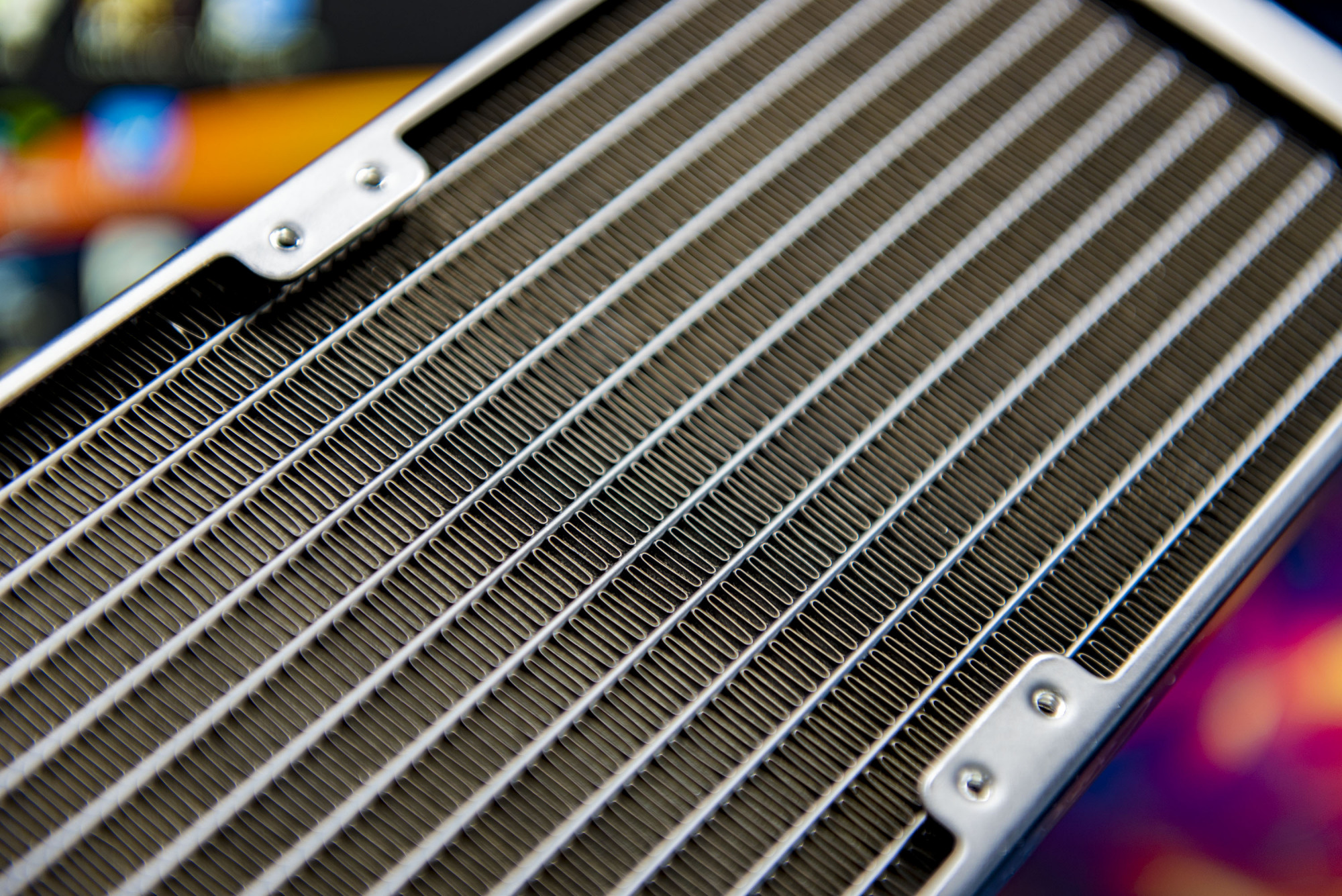 超频三r4000散热器评测,超频三240水冷测评