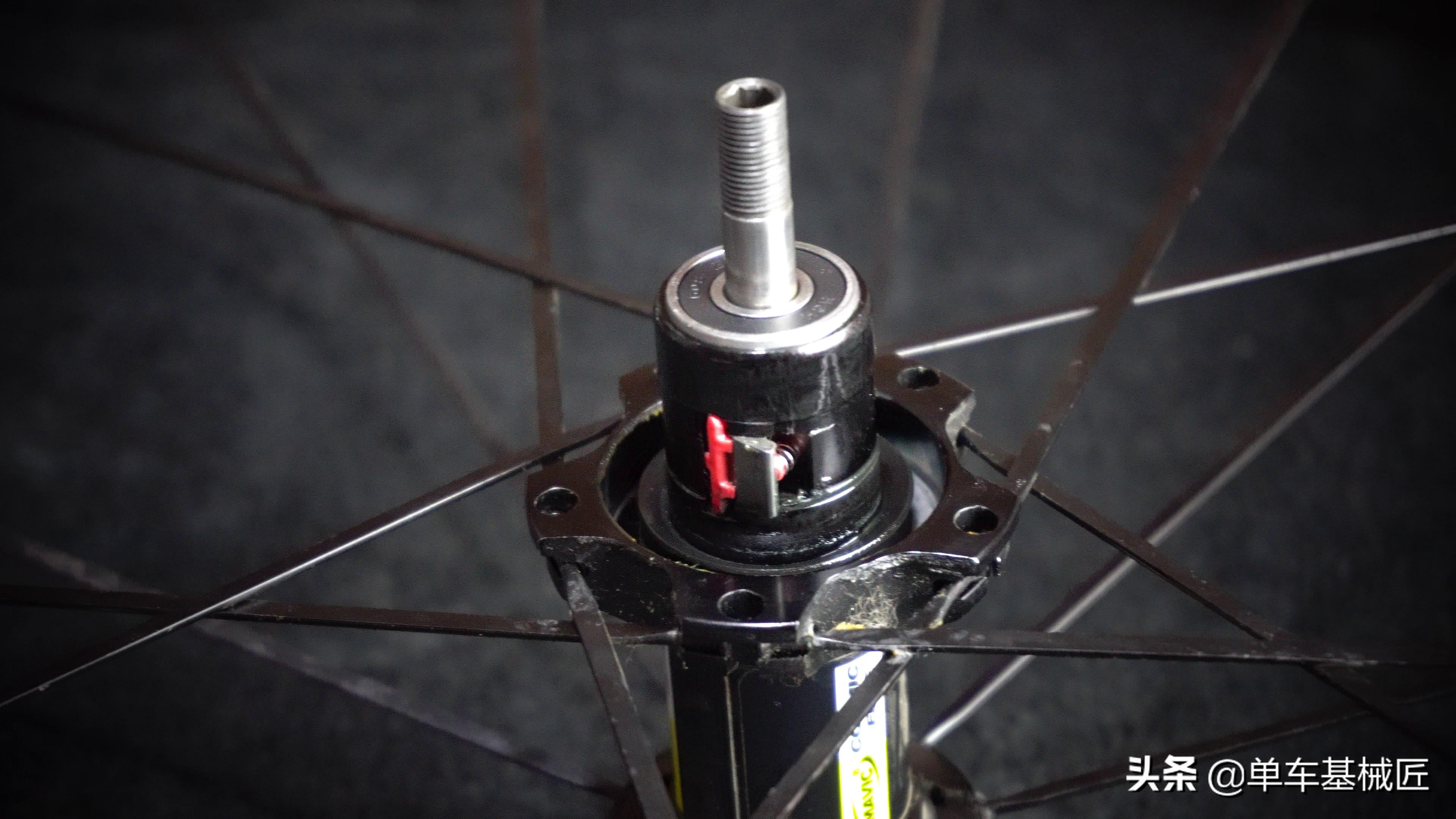 单车基械匠：Mavic轮组花鼓的拆卸，保养，轴承更换三合一教程