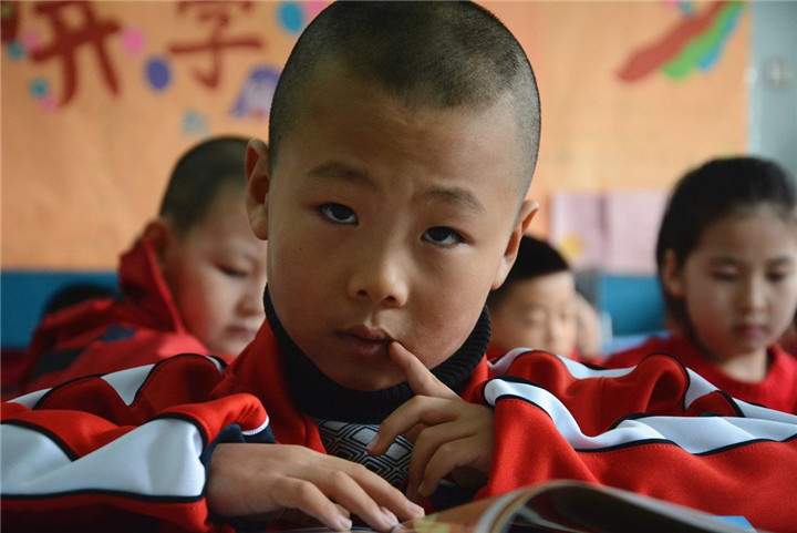 怎么训练孩子上课爱走神,如何改掉孩子上课爱走神