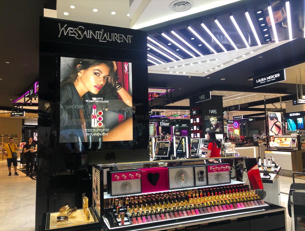 泰国centralworld商场购物,泰国曼谷大皇宫附近商场