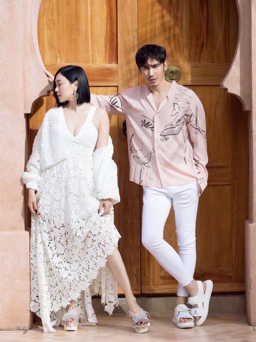 钟丽缇真实颜值巅峰,钟丽缇长女满脸雀斑超自信