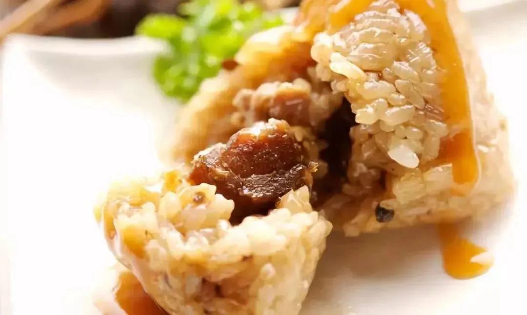 浙江高校龙舟比赛,浙大宁波理工学院赛龙舟