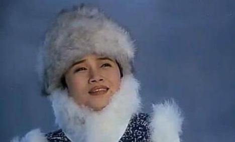 歌星李娜为何出家现在过得怎么样,李娜从一鸣惊人到看破红尘