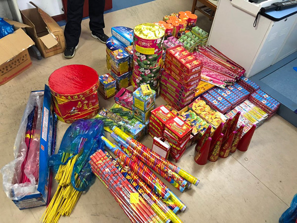 非法运输烟花爆竹男子被刑拘,男子涉嫌非法运输烟花爆竹被处罚