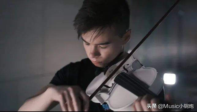 小提琴帅哥翻奏电音教主的《Lily》,美妙动听