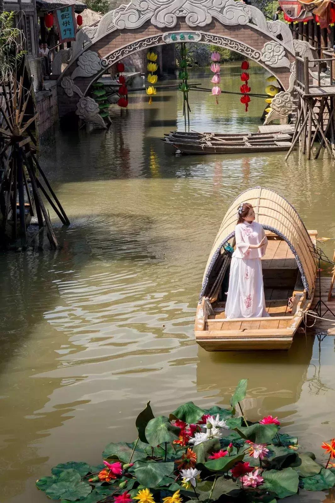 下雨天象山影视城,下雨优惠活动