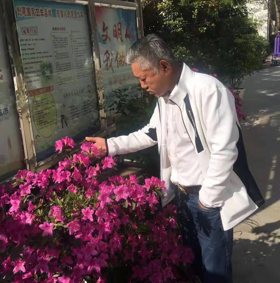 刘世雄绘画作品鉴赏,关于十年磨一剑砥砺再出发的绘画