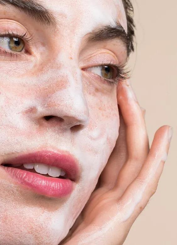 宋茜离不开十级美颜?素颜不忍直视?