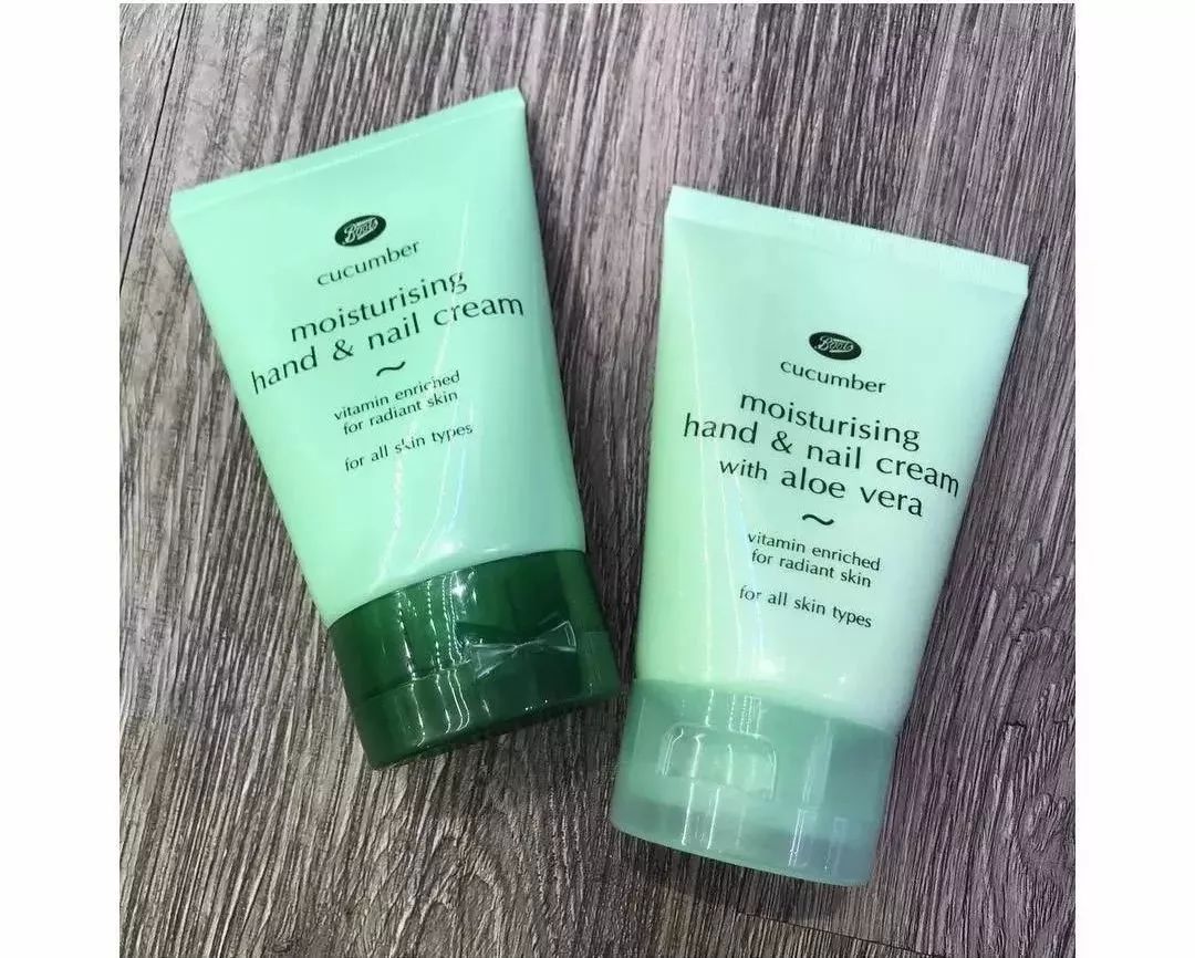 泰国购物必买眼影推荐哪款,泰国必买品牌饰品