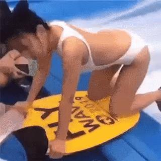 女孩为讨好男友服药丰胸，结果中毒了