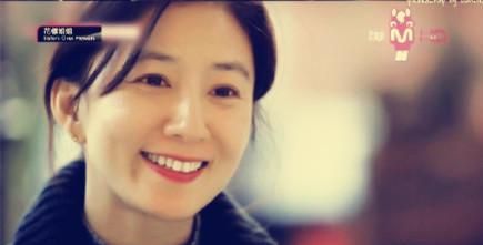 现实中的韩国女星金喜爱比《夫妻的世界》池善宇更精彩