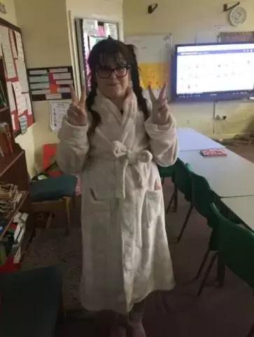 英国小学的一次SummerFair(夏季集市)